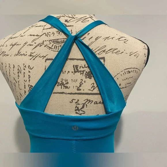 Lululemon Blue Satin Practice Daily Tank Surge Size 8 - Picture 4 of 8